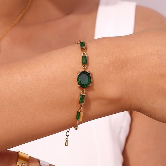 18K Gold Plated Green Emerald Cubic Zirconia Bracelet*Waterproof*Tarnish Free* - Picture 2 of 9